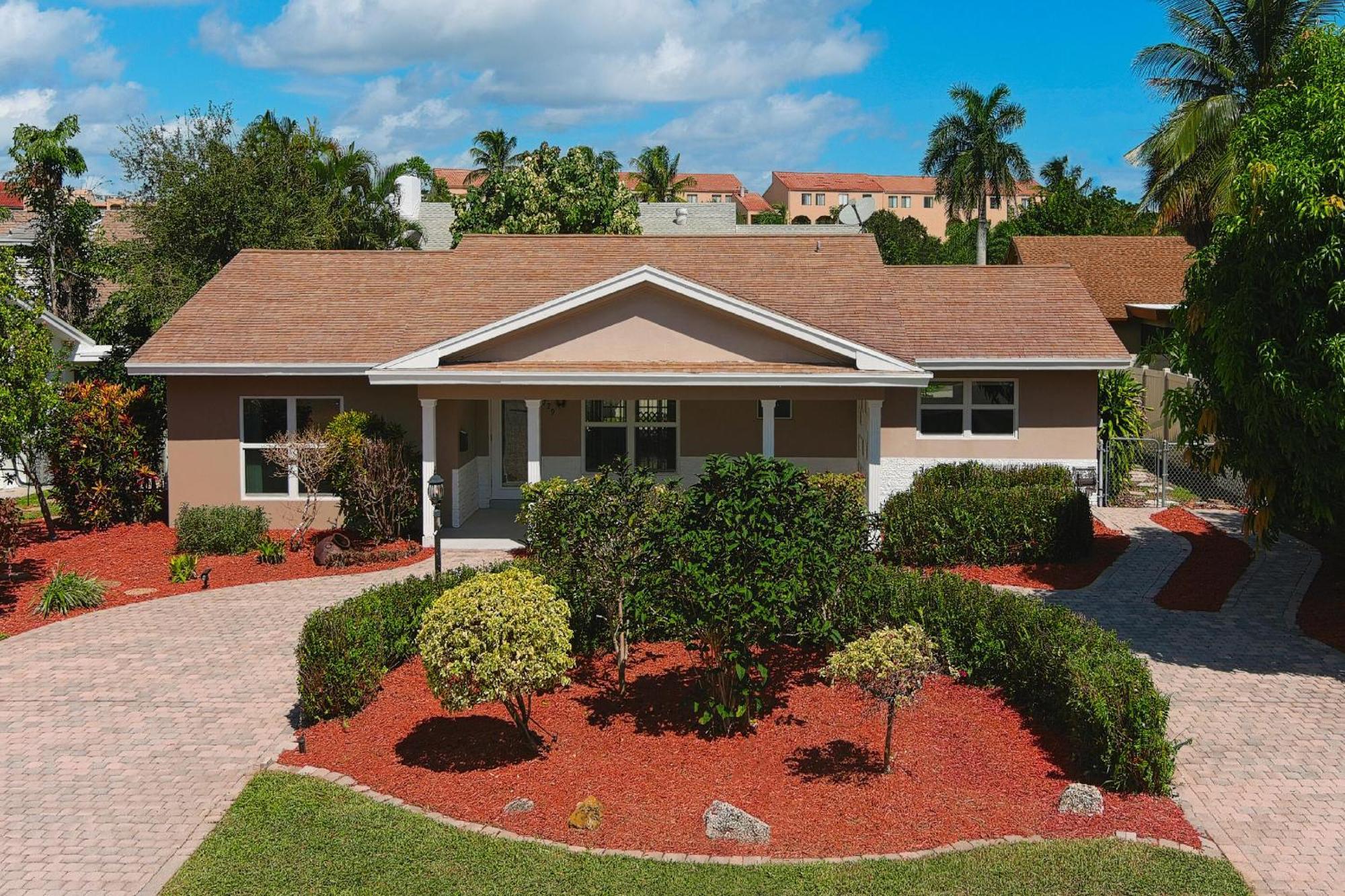 Vip Luxury Great Salt Water Pool- By The Beach Delray Beach Exterior photo